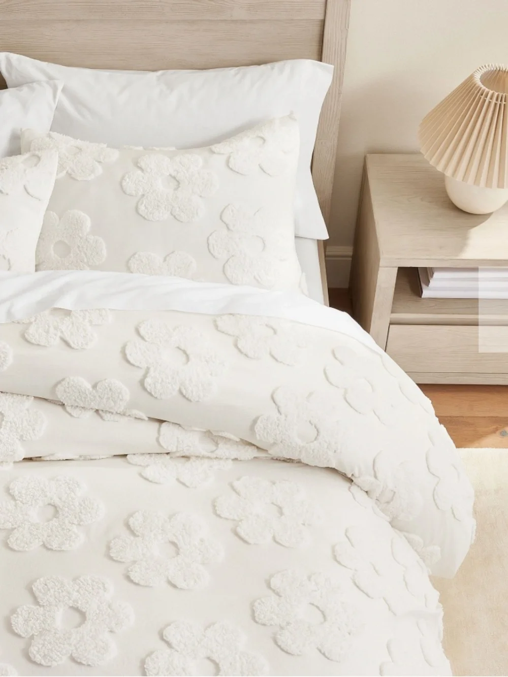😍Best Seller 😍POTTERYBARN TEEN Daisy Clipped Jacquard Duvet Cover